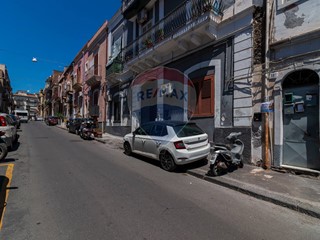 Trilocale in Vendita a Catania, 39'500&euro;, 90 m²