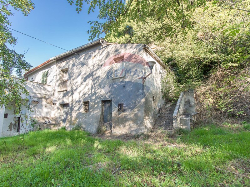 Rustico in Vendita a Chieti, 65'000€, 93 m²