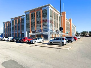 Ufficio in Vendita a Foggia, 239'000&euro;, 150 m²