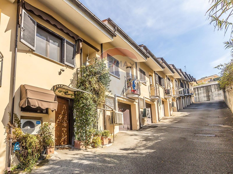 Bilocale in Vendita a Roma, 125'000€, 55 m²