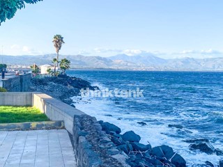 Villetta a schiera in Vendita a Riposto, 139'000€, 110 m²