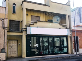 Immobile commerciale in Vendita a Sava, 150'000&euro;, 187 m²