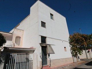 Appartamento in Vendita a Maruggio, 170'000€, 140 m²