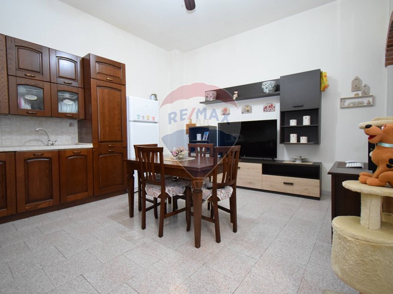 Trilocale in Vendita a Livorno, 98'000€, 65 m²
