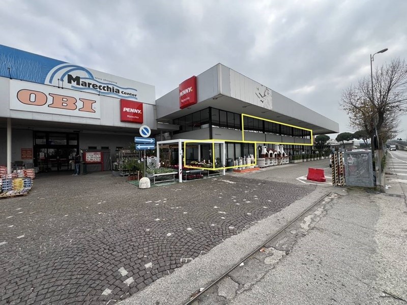 Ufficio in Affitto a Rimini, 2'000&euro;, 240 m²