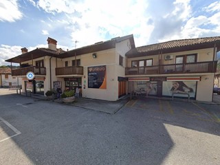 Immobile commerciale in Vendita a Feltre, 1200 m²