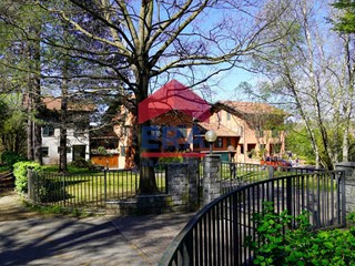 Villa in Vendita a Missaglia, 435 m²