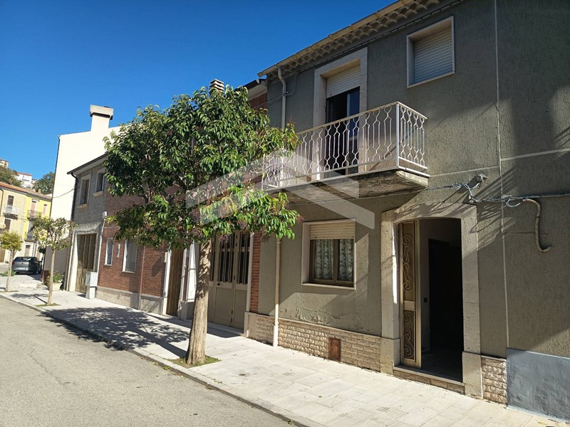 Casa Indipendente in Vendita a Castelbottaccio, 35'000€, 128 m²