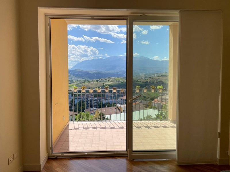 Appartamento in Affitto a Chieti, 750€, 110 m²