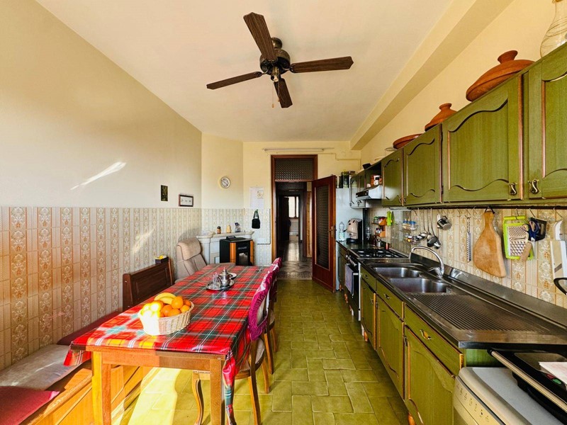 Appartamento in Vendita a Grottaminarda, 80'000&euro;, 110 m²