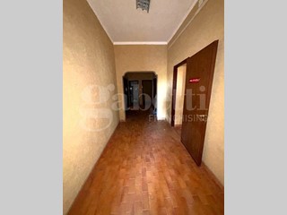 Quadrilocale in Vendita a Portici, 210'000&euro;, 160 m²