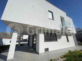 Villa in Vendita a Palermo, 870'000€, 250 m²