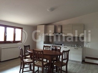 Trilocale in Affitto a Perugia, 450€, 60 m², arredato