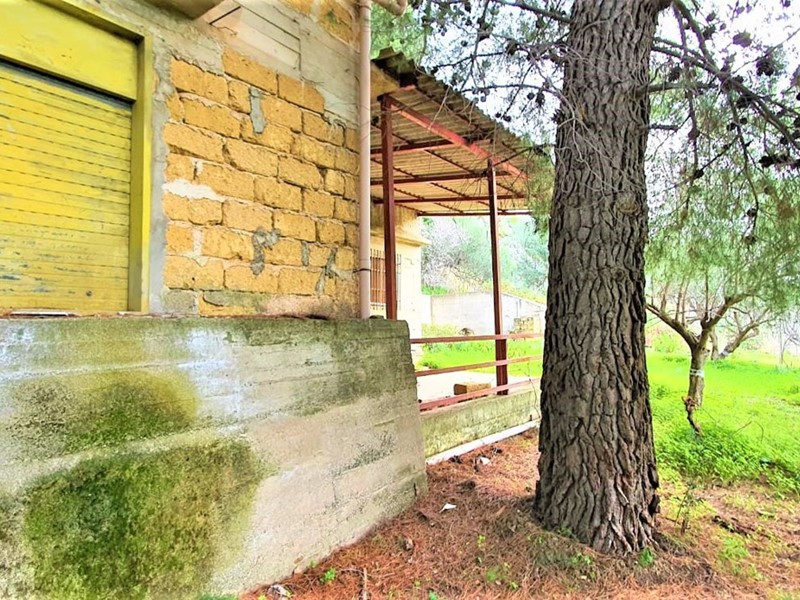 Casale in Vendita a Carini, 37'000€, 50 m²