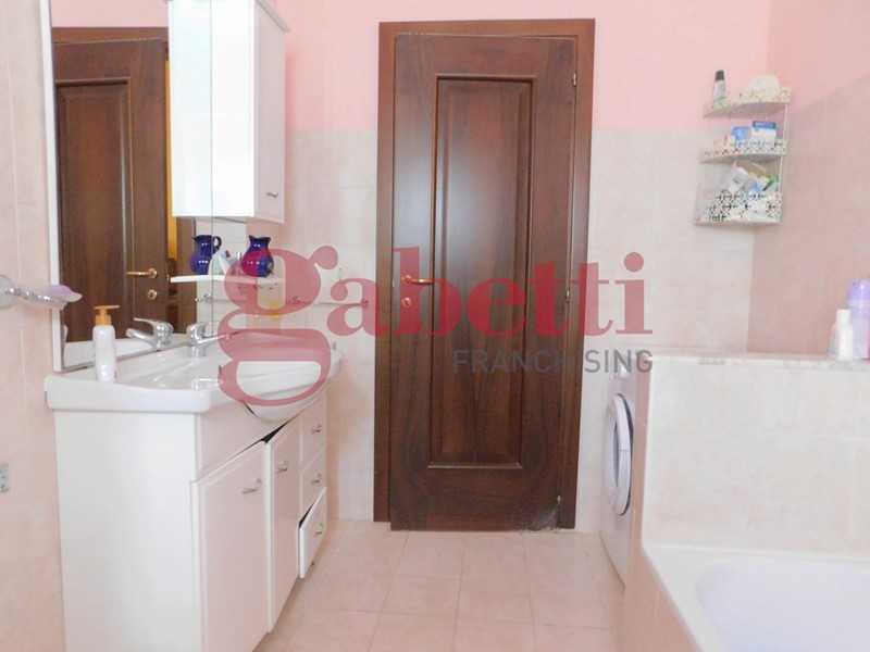 Quadrilocale in Vendita a Venafro, 68'000&euro;, 96 m², arredato