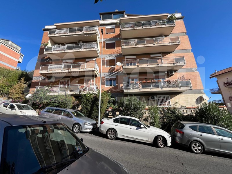 Appartamento in Vendita a Gravina di Catania, 235'000€, 211 m²