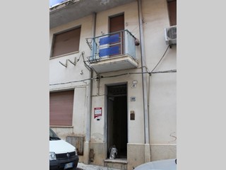 Trilocale in Vendita a Bagheria, 70'000€, 110 m²