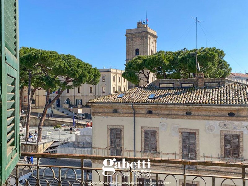 Attico in Vendita a Lanciano, 115'000€, 213 m²