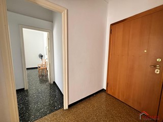 Appartamento in Affitto a Genova, zona Sestri Ponente, 850&euro;, 80 m², arredato