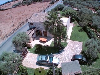 Villa in Vendita a Modica, zona SORDA PERIFERIA, 150 m², con Box