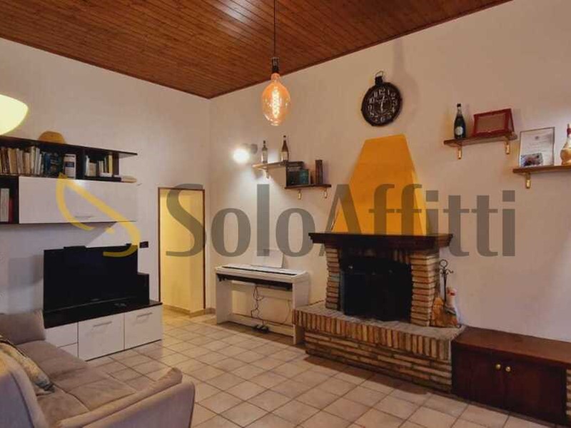 Trilocale in Affitto a Forlì, zona Centro storico, 590€, 75 m², arredato