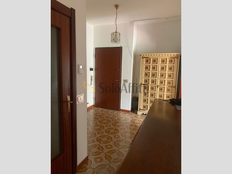 Trilocale in Affitto a Cogorno, 390€, 65 m², arredato