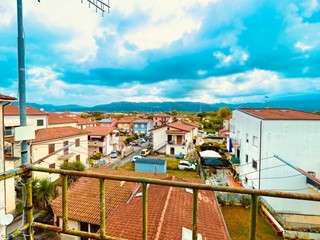 Trilocale in Vendita a Arcola, zona Ressora, 67'000€, 60 m²