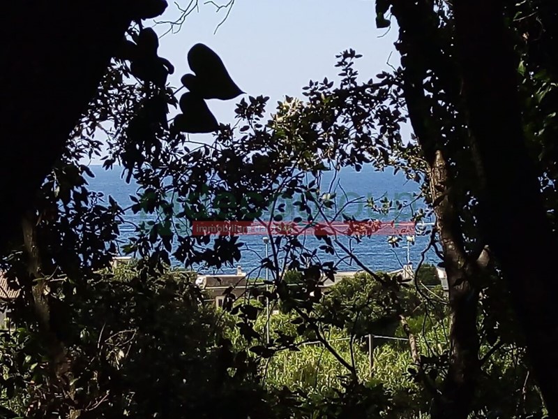 Terreno edificabile in Vendita a Livorno, zona Antignano, 230'000&euro;, 1900 m²