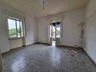 Appartamento in Vendita a Viareggio, zona Centro, 310'000€, 110 m²