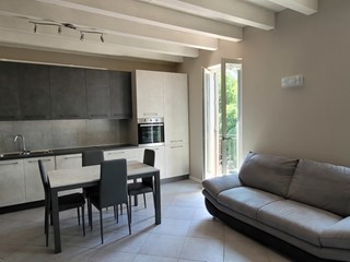 Bilocale in Affitto a Montirone, 700€, 68 m², arredato