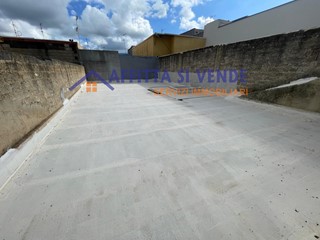 Capannone in Vendita a Floridia, 67'000&euro;, 141 m²