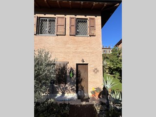 Villetta a schiera in Vendita a Valsamoggia, zona Zappolino, 309'000€, 195 m², con Box