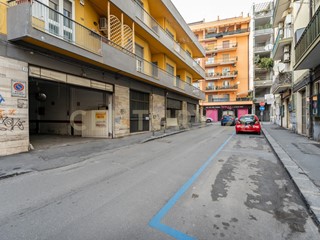 Box in Vendita a Catania, 749'000€, 700 m², con Box