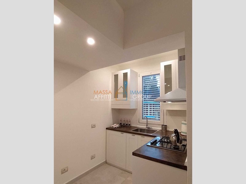 Casa Semi Indipendente in Affitto a Massa, 750€, 70 m², arredato