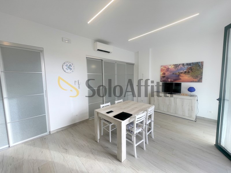 Trilocale in Affitto a Porto Recanati, zona Quartiere Nord - Scossicci, 750€, 60 m², arredato