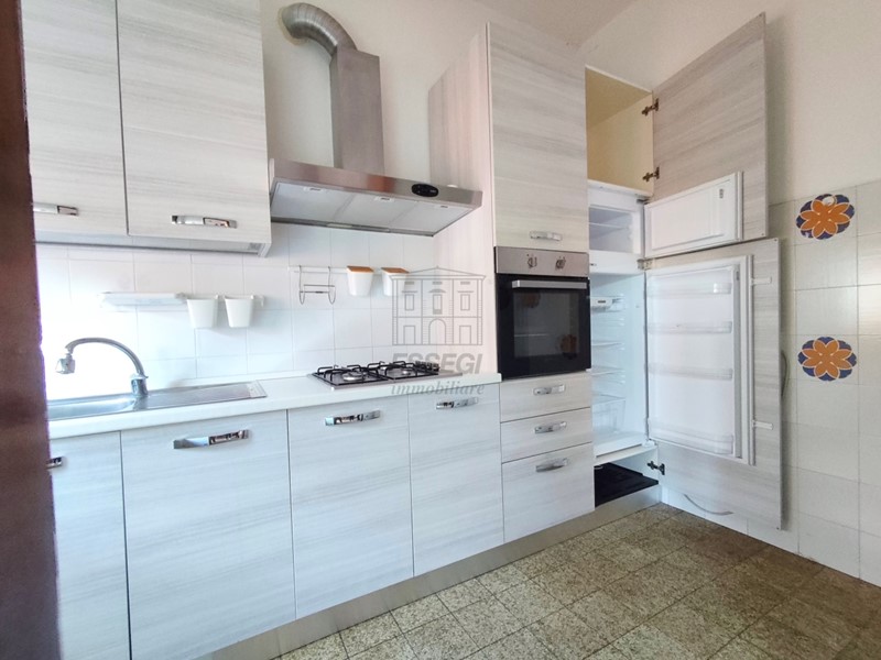 Quadrilocale in Affitto a Lucca, 680€, 90 m²