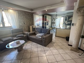 Quadrilocale in Vendita a Urgnano, 185'000€, 130 m²
