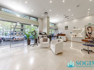 Negozio in Vendita a Milano, 265'000€, 72 m²