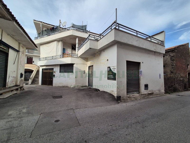 Quadrilocale in Vendita a Ottaviano, 67'000&euro;, 159 m²
