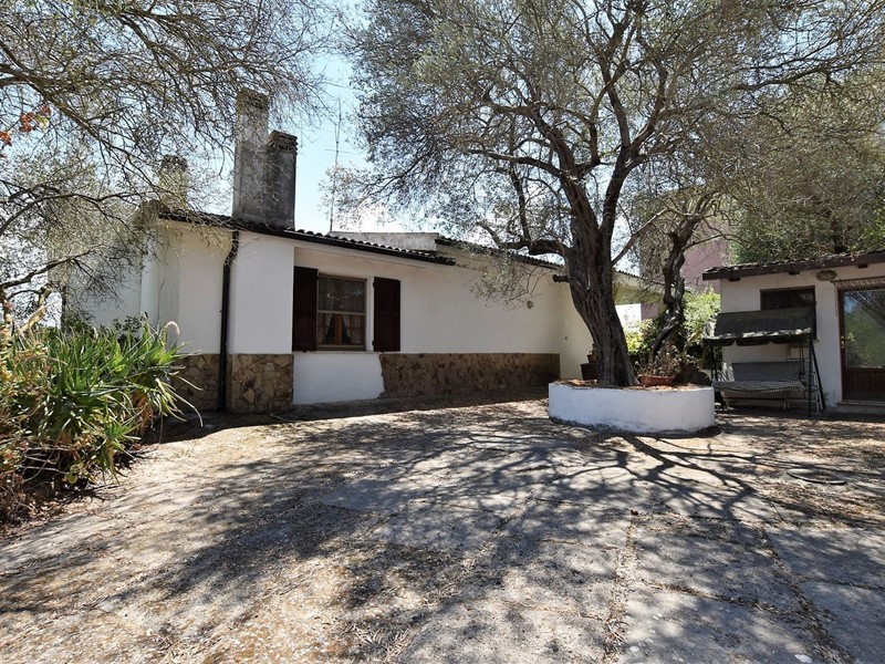 Villa in Vendita a Sassari, 289'000&euro;, 312 m²