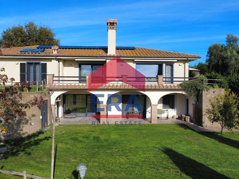 Villa in Vendita a Campagnano di Roma, 599'000€, 250 m²