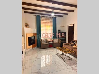 Villa in Vendita a Castel San Giovanni, 250'000€, 138 m²