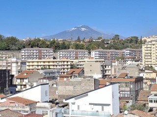 Quadrilocale in Vendita a Catania, 99'000&euro;, 100 m²