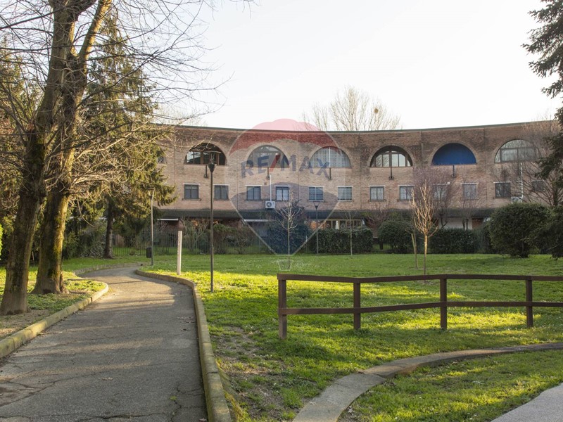 Villa in Vendita a Milano, 449'000€, 200 m²