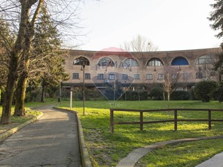 Villa in Vendita a Milano, 449'000€, 200 m²