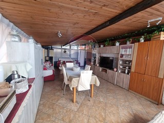 Casa Semi Indipendente in Vendita a Belpasso, 165'000€, 150 m²