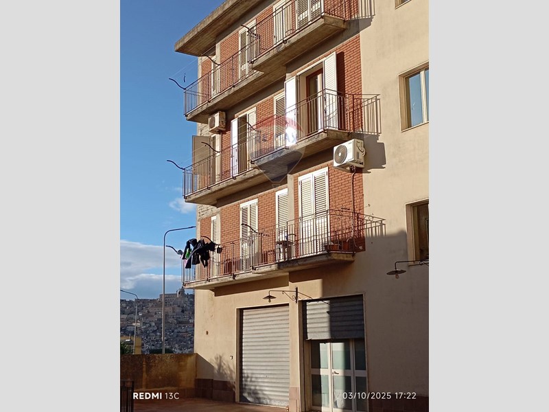 Appartamento in Vendita a Caltagirone, 68'000€, 80 m²