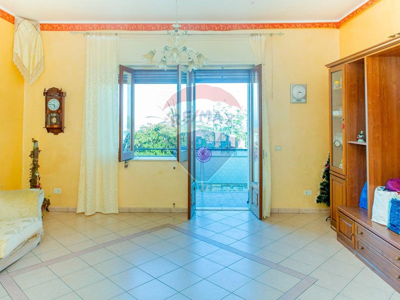 Quadrilocale in Vendita a Acireale, 73'000€, 104 m²