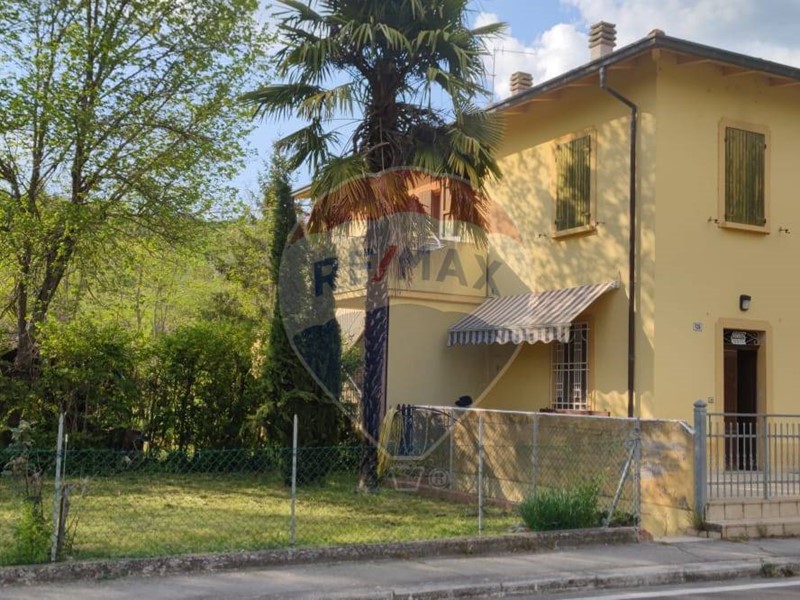 Appartamento in Vendita a Mercato Saraceno, 90'000€, 172 m²