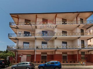 Quadrilocale in Vendita a Viagrande, 159'000€, 100 m²